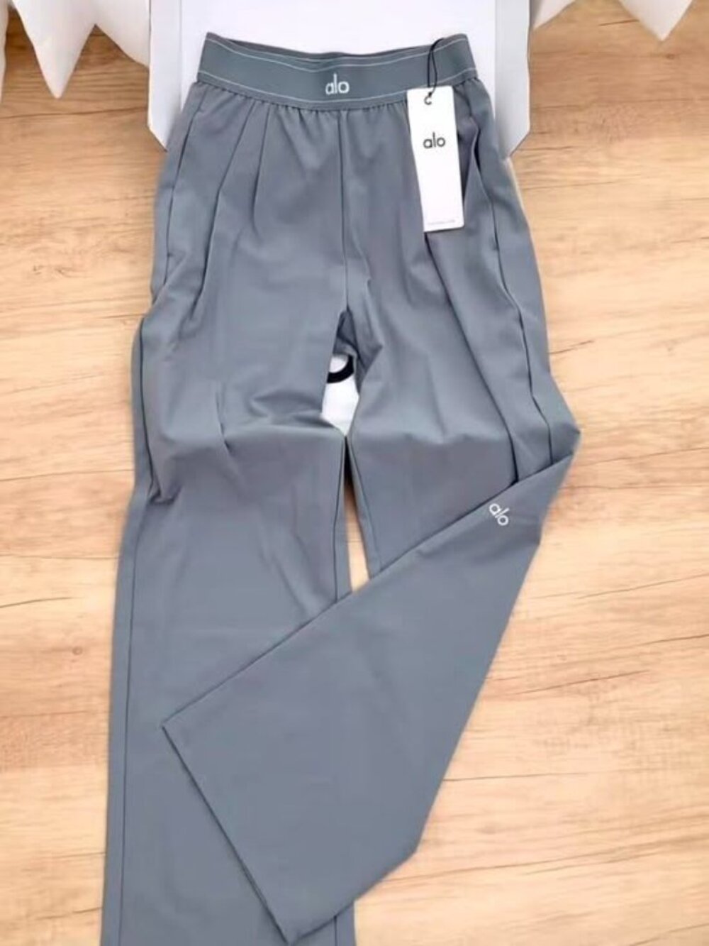 ALO Yoga Women's Suit Pants Steel Gray Subtle Luxury ✨ Regular Size